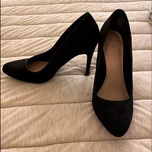 Black stiletto heels. NEVER WORN S9